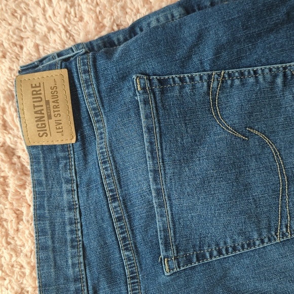 Signature Levi's Shaping Skinny Stretch Jeans 18 - Picture 2 of 7